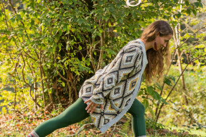 8 Postures Debout pour S’enraciner en Automne
